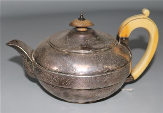 A George III silver teapot, gross weight 14 oz.